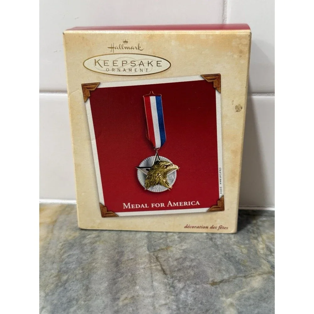 Hallmark Medal for America Keepsake Ornament Christmas 2002 Metal Pewter New,Box